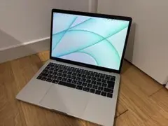 MacBook Pro 2016 13インチ (バッテリー注釈あり)