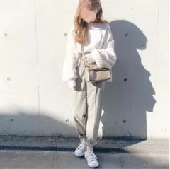 GU タックコクーンシルエットパンツ