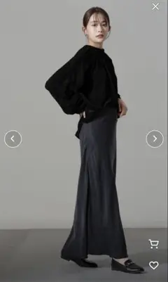 未使用　ナノユニバース　キュプラビスコースバイアススカート　Sサイズ