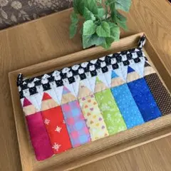 パッチワークポーチ【色鉛筆】・ハンドメイド