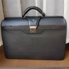 【新品】英女王御用達　Hardy Amies　革ビジネスバッグ