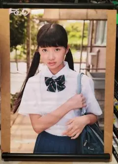 タペストリー　女性Rei