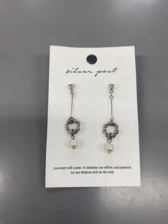 韓国製　揺れる可愛いピアス　新品
