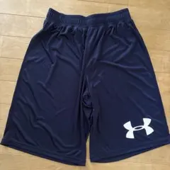 アンダーアーマー　メンズハーフパンツ　ネイビー　M