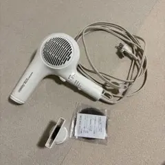 Item thumbnail for item e544ac6f-d2bd-4407-891c-cb71e8998c28