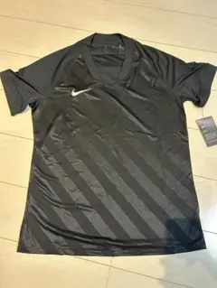 Nike ブラックストライプシャツ ドライフィット