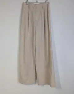 ジーユー　ワイドストレートパンツ　Ｓサイズ