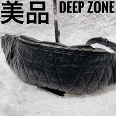 DEEP ZONE　黒　ボディバッグ　キルティング　シルバー金具　本革　メンズ