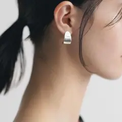 accessories mau し型ピアス