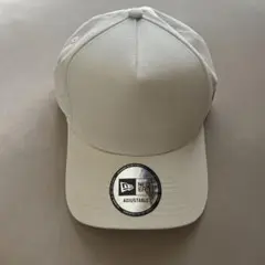 New Era オフホワイト アジャスタブルキャップ