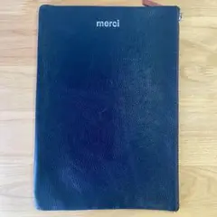 パリ MERCI (メルシー)の革製フラットポーチ ブラック