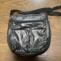 美品　ナイロンショルダーバック