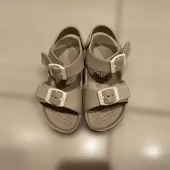 キッズ ベージュ サンダル バックストラップ