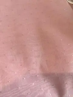 ピンクのモアレ生地