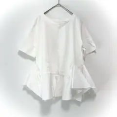 トップスチュニック半袖　白　フリルＴシャツ