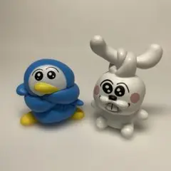 可哀想に！カプセルトイ ねじれどうぶつ　マスコットフィギュア 2個セット