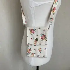 ハンドメイド　オックス　ローズ柄　ショルダーバッグ　可愛い　小さめ