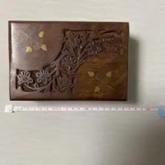 木製花模様小物入れ
