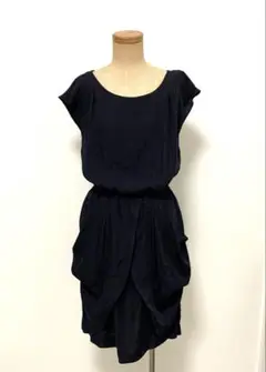 新品　ジャスグリッティ　ワンピース　半袖　ネイビー　Ｍ