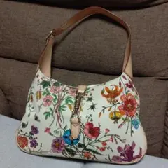 GUCCI現在廃盤フローラジャッキーバック