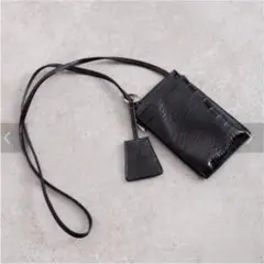 [タグ付き新品未使用品]クロコスマホショルダー(キーケース付き)