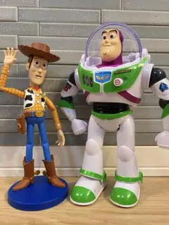 トイストーリー　ウッディ　バズ・ライトイヤー　フィギュア　2点セット