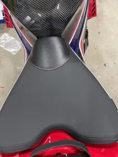 CBR1000RR-R FIREBLADE SC82シートジョイスペシャルシート