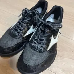 スローイングシューズ