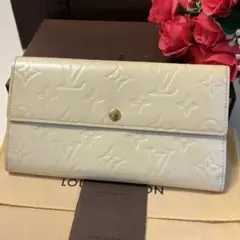 新品同様‼️ ルイヴィトン ヴェルニ ポルトフォイユ サラ 財布 長財布