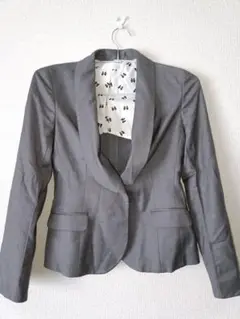 Item thumbnail for item c7e67aeb-5e1e-46d3-a7bf-e15c564e7e23