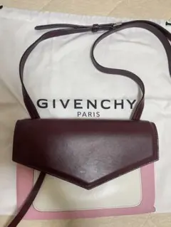 GIVENCHY ジバンシー デュエット ショルダーバッグ ブラック エレガント ジバンシー デュエット ショルダーバッグ ブラック エレガント