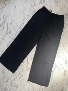 黒 ワイドパンツ ウエストゴムスリット入り