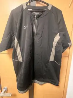 UNDER ARMOUR アンダーアーマー　ハーフジップ　半袖ウェア