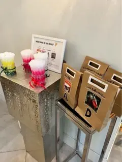 結婚式　クイズ一式　ペンライト立て(赤、ピンク、青、緑)A4白額縁