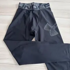 Under Armour ブラック インナータイツ YSM