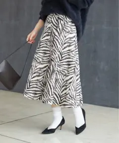 VERMEIL par iena DEVEAUX ゼブラ サーキュラースカート