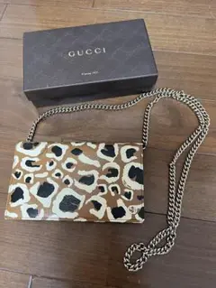 グッチGUCCIレオパード豹柄ペイントチェーンウォレット