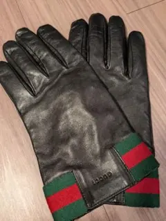 GUCCI カーリーエコファー 手袋 (箱・巾着付)