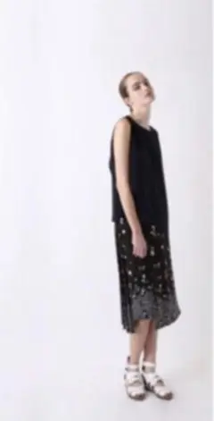 CLANE 花柄バックプリーツスカート