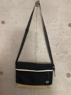 Fred Perry ショルダーバッグ ネイビー