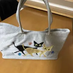 猫刺繍付きグレーのトートバッグ