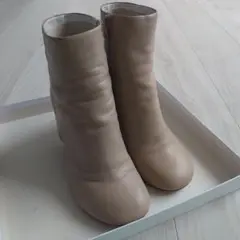 Maison Margiela メゾンマルジェラ ブーツ ベージュ