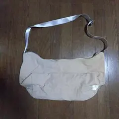 値下げショルダーバック