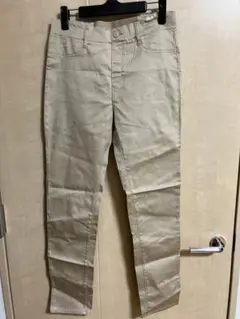 ライトオン　nobee ベージュ スキニーパンツ