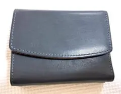 charis.p 三つ折り財布
