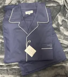 Item thumbnail for item 082ccdb2-7a50-4d49-85d5-6429a32b6c80