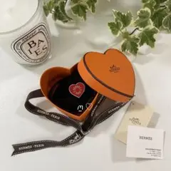 新品未使用品 HERMES エルメス ハート型スカーフリング レッド 希少レア