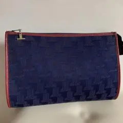 Item thumbnail for item 3dcf1ea1-d5c5-431c-a0ea-b9f5477e2861