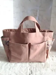 ハンドメイド　トートバッグ　ポケットいっぱいトートバッグ　ミニトート　ピンク