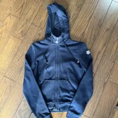 モンクレール レディース ジッアップパーカー